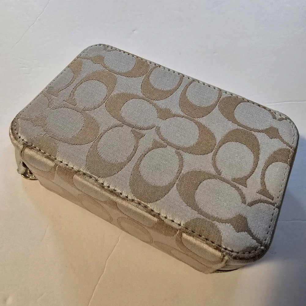 Coach vintage 90s